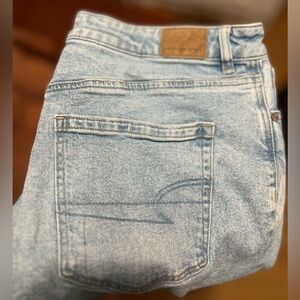 American Eagle Outfitters Faded Blue Jeans